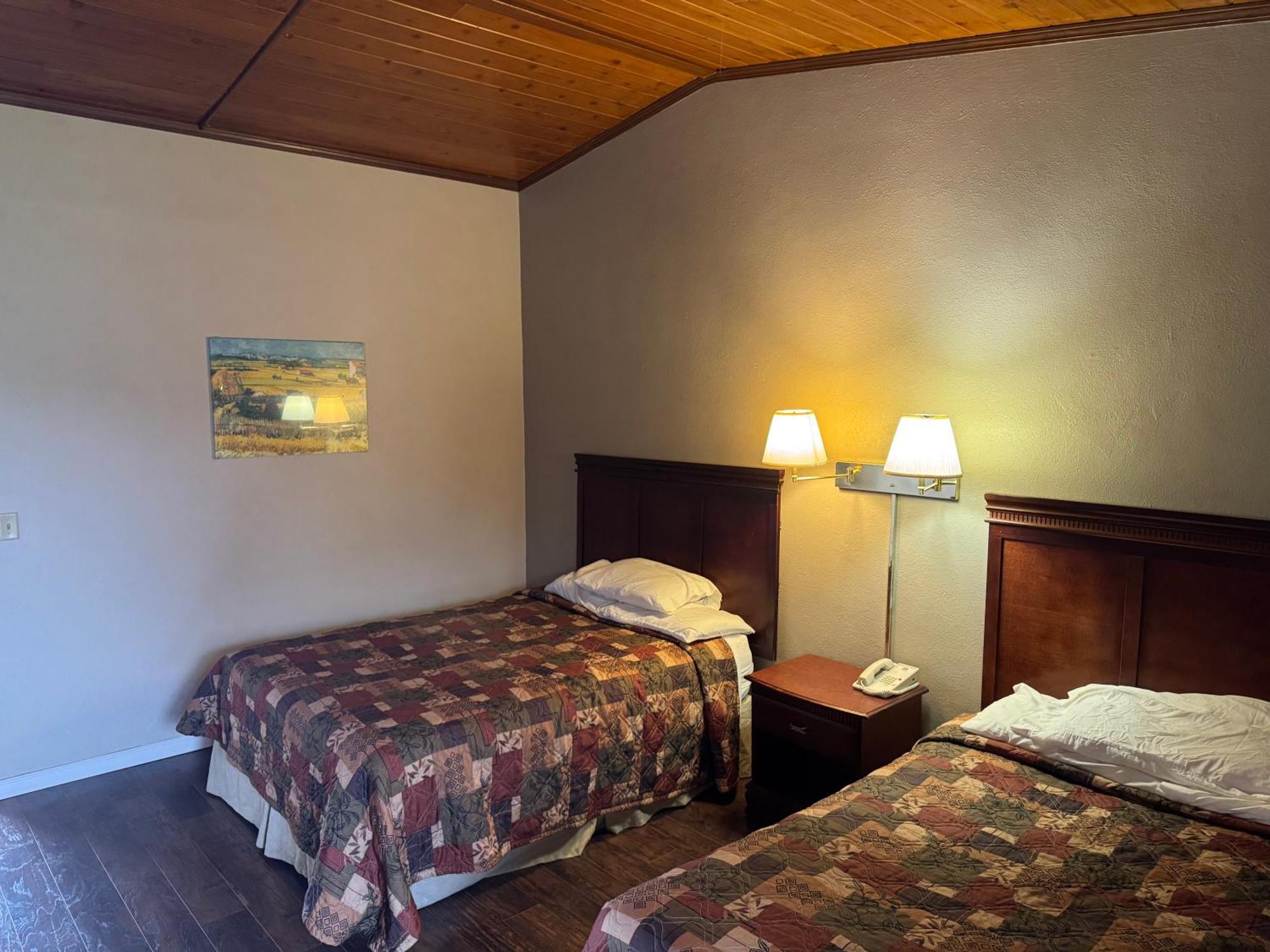 Town & Country Motel Clinton Eksteriør billede