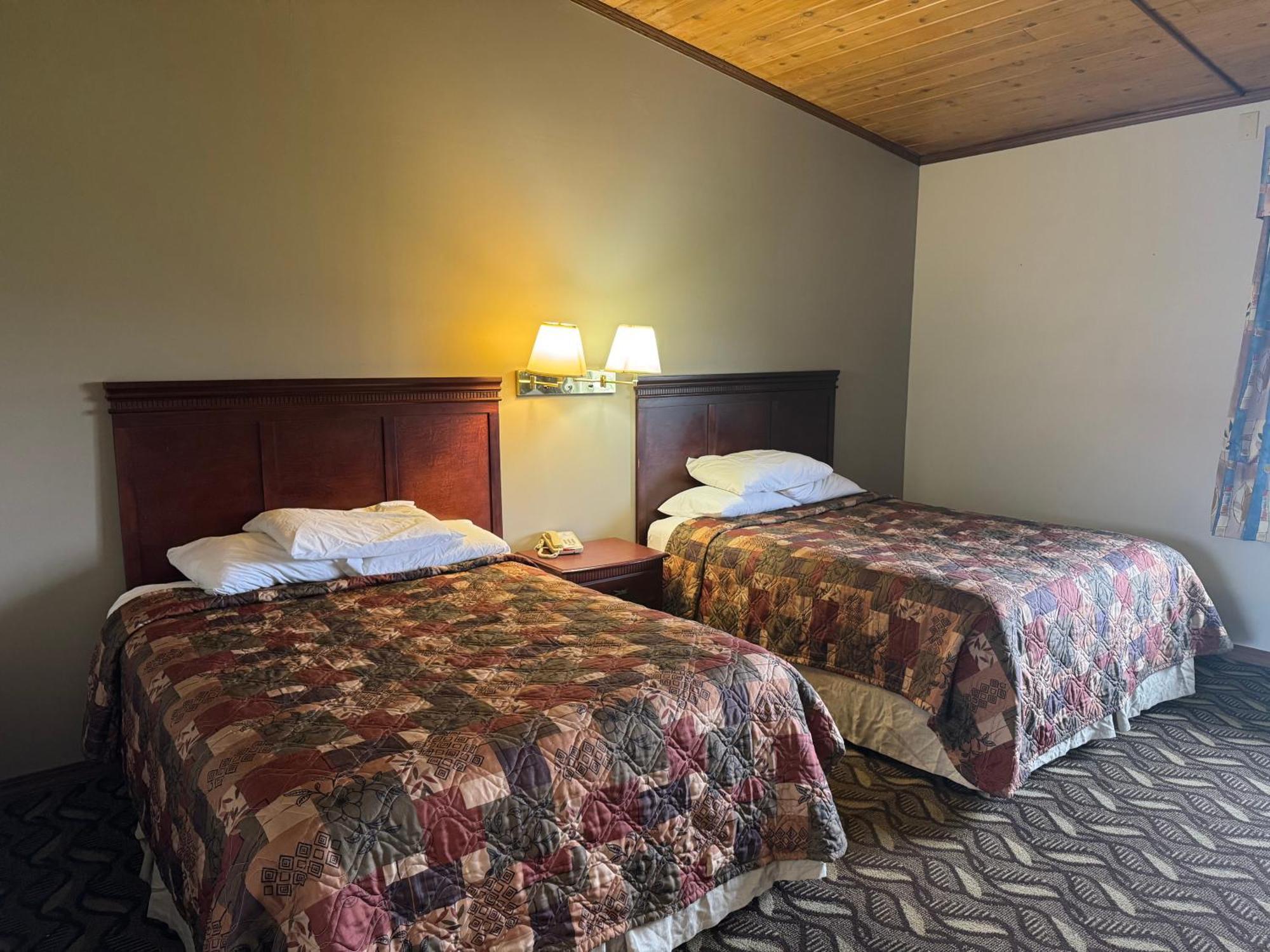 Town & Country Motel Clinton Eksteriør billede